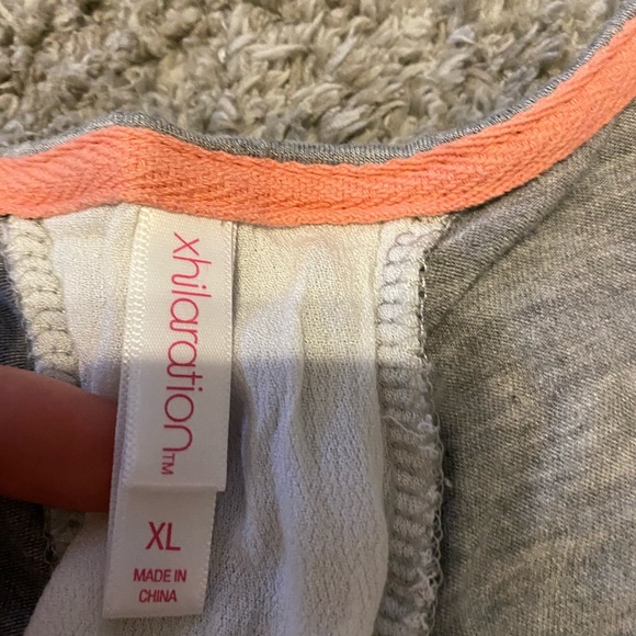 Grey Tank - Picture 4 of 4